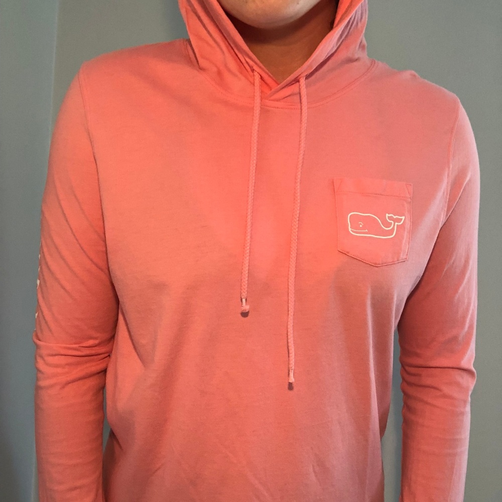 vineyard vines long sleeve with hood